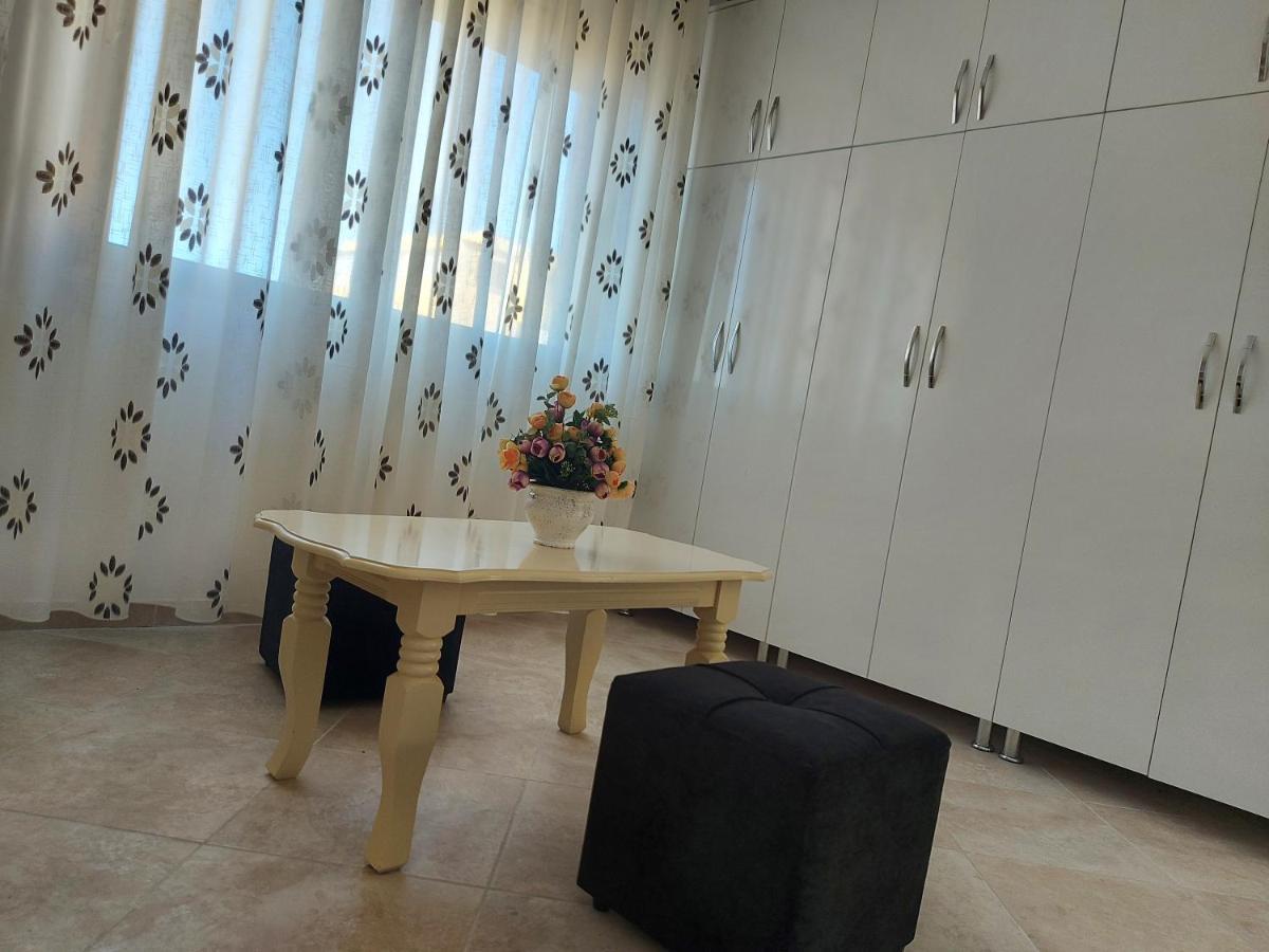 Bral Apartment 7 - Two-Bedroom With Seaview Durres Bagian luar foto