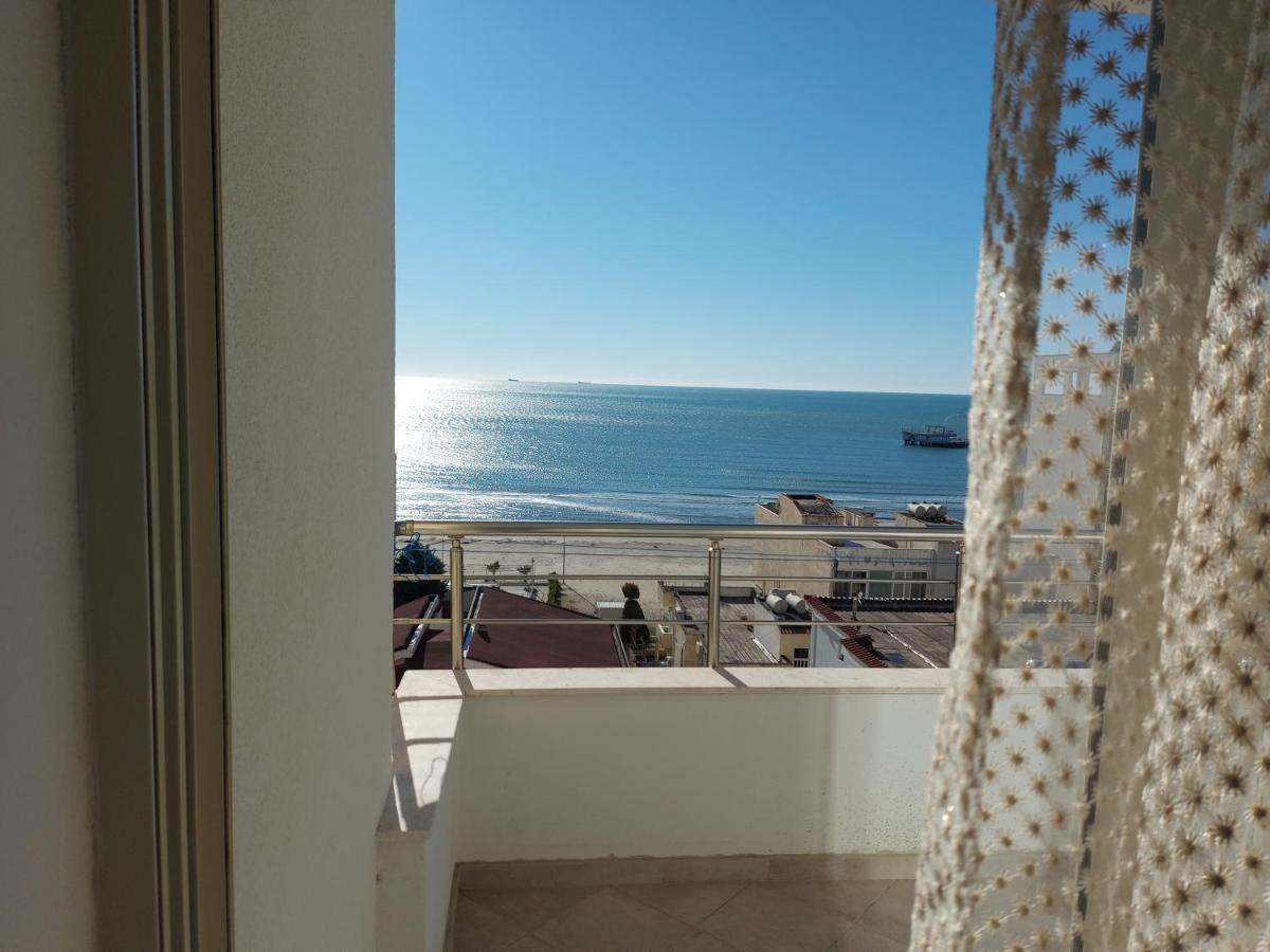 Bral Apartment 7 - Two-Bedroom With Seaview Durres Bagian luar foto