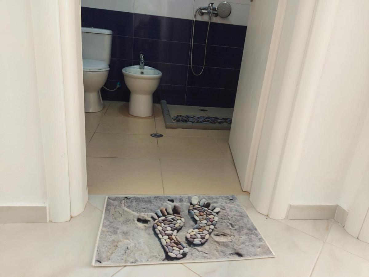 Bral Apartment 7 - Two-Bedroom With Seaview Durres Bagian luar foto